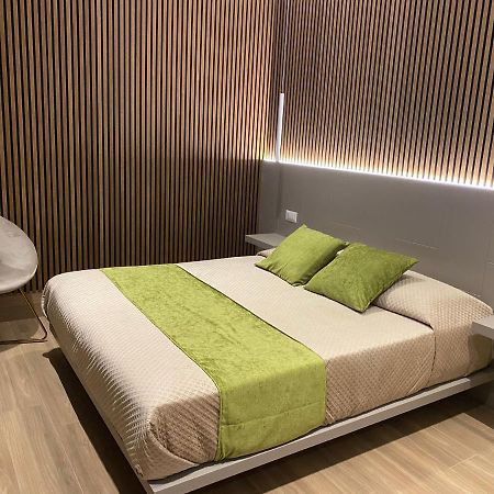 Th Luxury Central 卡塔尼亚 外观 照片