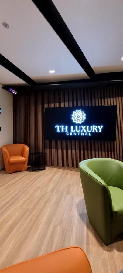 Th Luxury Central 卡塔尼亚 外观 照片